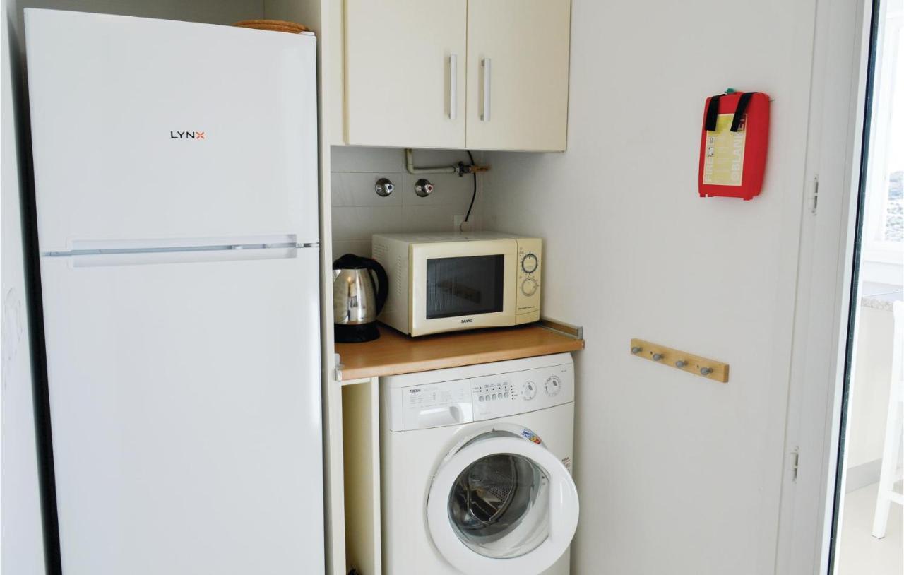 Beautiful Apartment In Sucina With Wifi エクステリア 写真