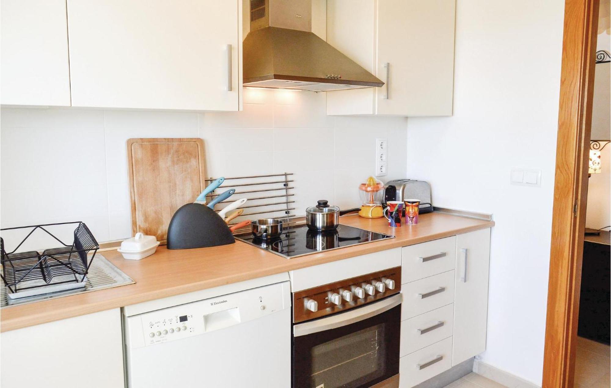 Beautiful Apartment In Sucina With Wifi エクステリア 写真